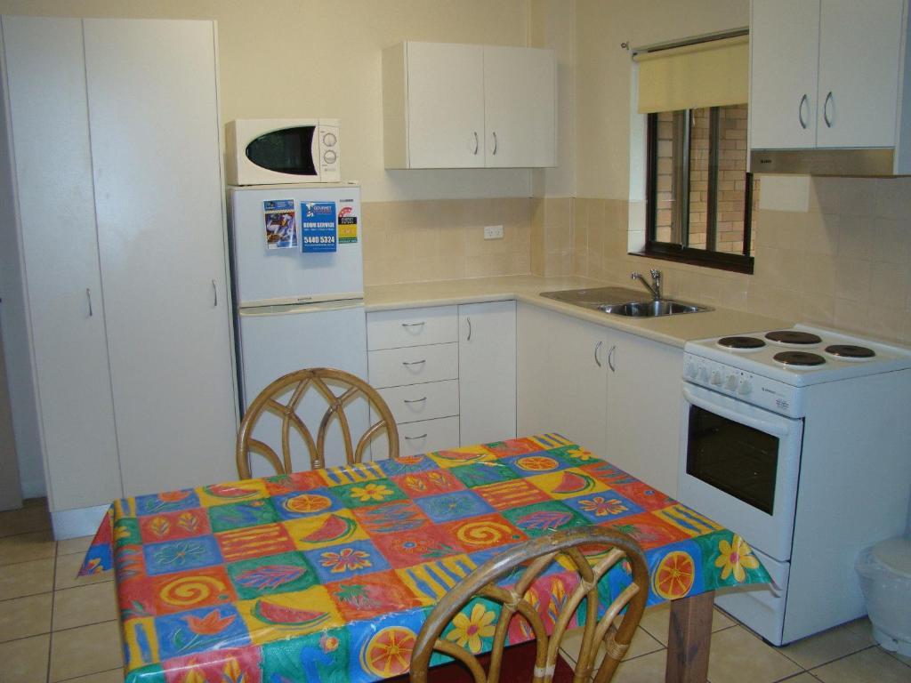 نوسافيل Noosa Yallambee Holiday Apartments المظهر الخارجي الصورة